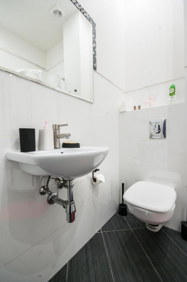 Elegant Apartment Old Town Market Варшава Екстериор снимка